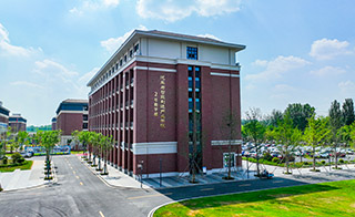 学院概况-山东万通汽车学院